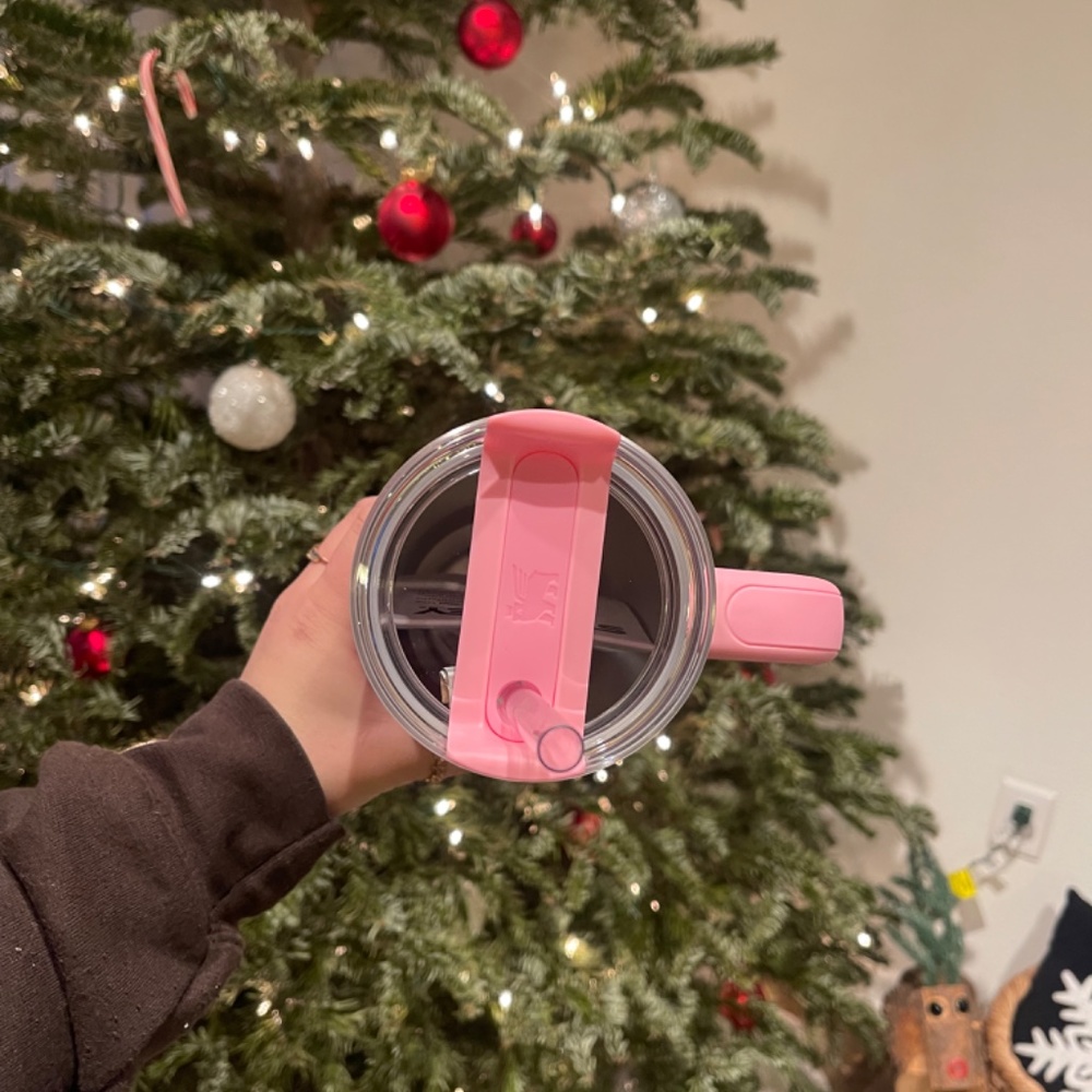 Baby pink sizzling pink Stanley - Picture 3 of 3